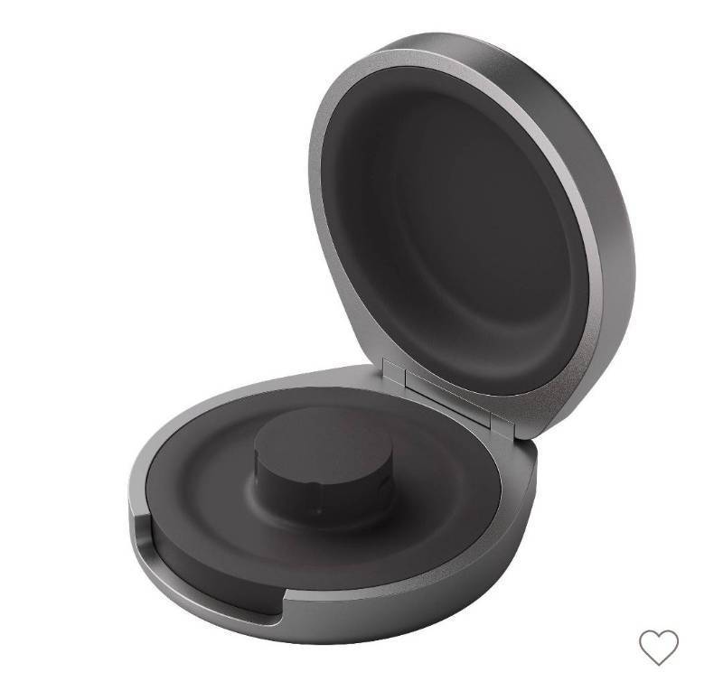 lot 33322 image: Oura Ring 4 Charging Case Silver- Size 9