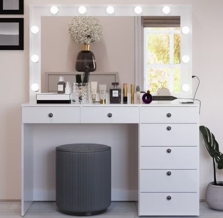 lot 35078 image: Boahaus Black Makeup Vanity with Mirror and 11 Lights, 7 Drawers, Glass Top, Crystal Knobs, USB-A & USB-C Ports, 110V Power Outlet, Bedroom Vanity Desk (Damage) - Retail $230