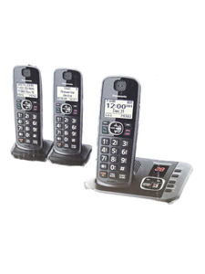 lot 38158 image: Panasonic KX-TG3833 Cordless Phone System with 3 Handsets