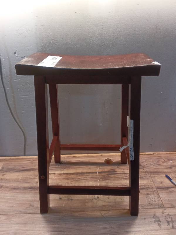 lot 35366 image: Brown Stool - Retail $70