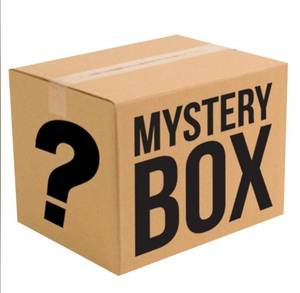 lot 33735 image: Mystery Box