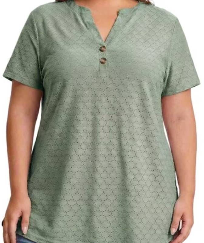 lot 34633 image: Womens T-Shirt Size L