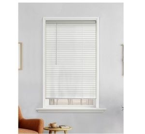 lot 14144 image: Mainstays 1 Cordless Vinyl Light Filtering Mini Blinds, White, 32 W x 64 L