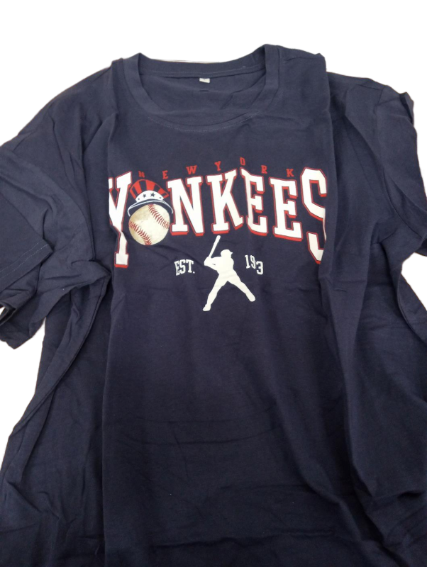 lot 38267 image: New York Yankees Baseball T-Shirt Navy Blue -Unisex Size Large
