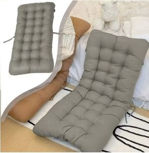 lot 14158 image: Cushion  - Retail $15