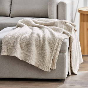 lot 38926 image: Better Homes and Gardens Beige Cozy Knit Throw 50 x 72