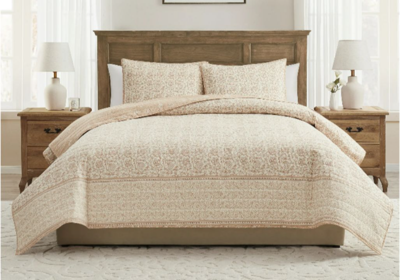 lot 38320 image: My Texas House Arden Adult 2-Piece Taupe Floral Reversible Quilt Set Twin XL (JUST 1 PILLOWCASE AND 1 BLANKET)