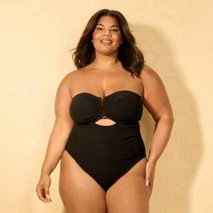 lot 41001 image: Womens Crochet U Wire Medium Coverage One Piece Swimsuit - Shade & Shore Black -Size L