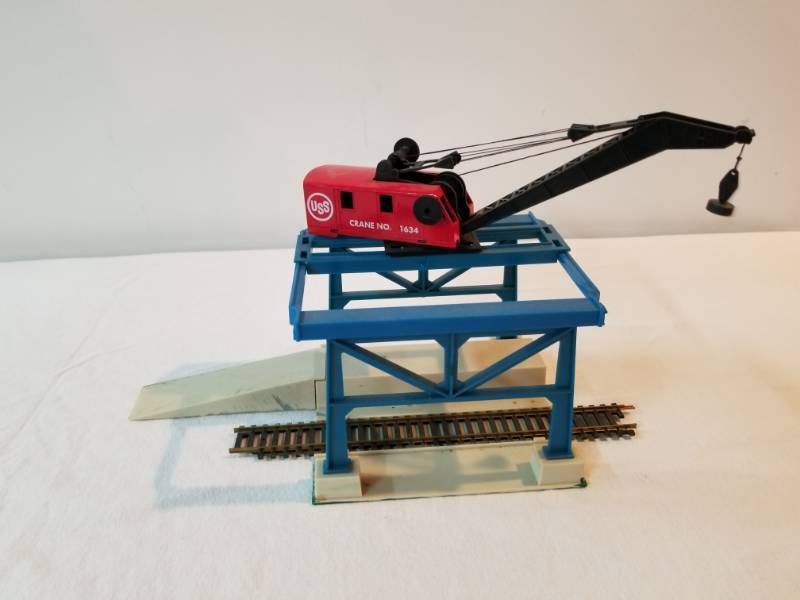 lot 7426 image: HO Scale Train USS Crane 1634 with Track Fully Functioning