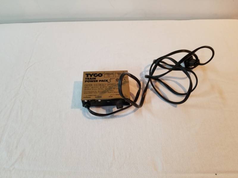 lot 7436 image: TYCO Train Power Pack