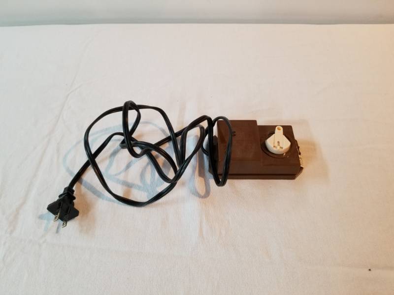 lot 7442 image: Model 6607 Bachmann Industries Electric Switch