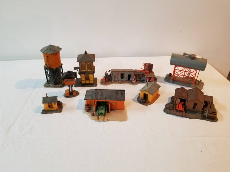 lot 7469 image: Misc Lot of Houses Sheds and Water Tanks for  HO Scale Train Setup