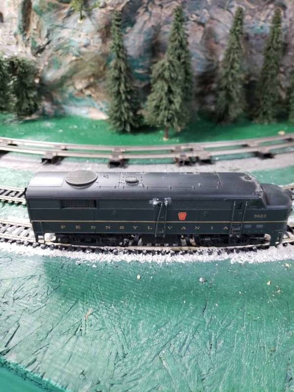 lot 7377 image: HO Scale Train Proto 2000 Series FA2 Locomotive  Fully Functioning See Video