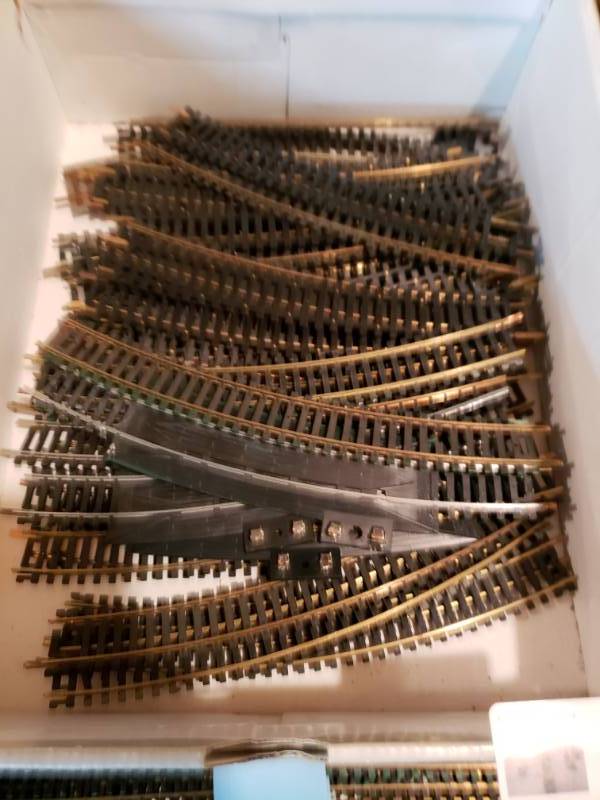 lot 7491 image: Box of Curved HO Scale Train Track