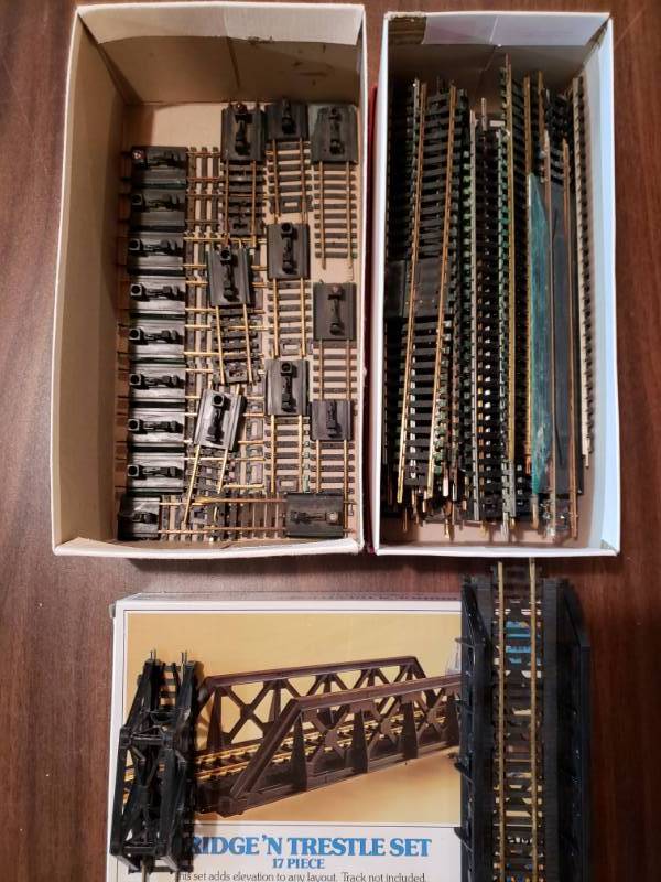 lot 7494 image: 17pc Bridge and Trestle Set