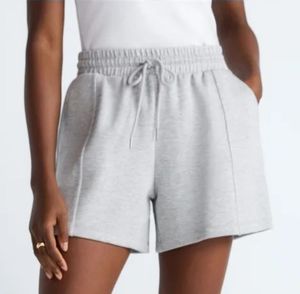 lot 41127 image: Scoop Womens and Womens Plus Scubaknit Seamed Shorts, 4.5 Inseam, -Size L