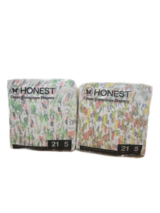lot 41168 image: Honest Clean Conscious Diapers Size 5, 2 Packs of 21 (42)