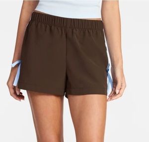 lot 41214 image: No Boundaries Side Stripe Track Shorts, 3 Inseam, Womens Size  Medium (8-10)