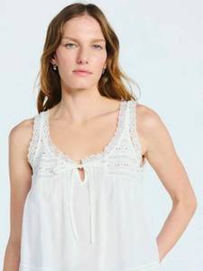 lot 41226 image: Scoop Womens and Womens Plus Flowy Cotton Tank Top with Lace Trim, -Size L
