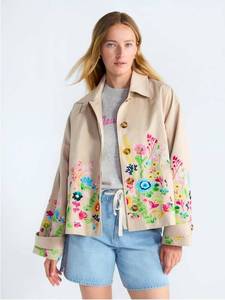 lot 41235 image: Free Assembly Womens and Womens Plus Short Embroidered Trench Coat, Size XXL