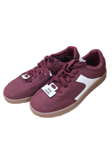 lot 41250 image: NO BOUNDARIES Womens Burgundy Suede Sneakers with White Stripe Detail -Size 8.5