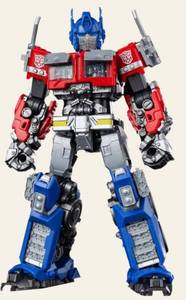 lot 37261 image: Blokees Transformers Optimus Prime Classic Class Model Kit