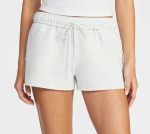 lot 41278 image: No Boundaries Womens Gray Drawstring Sweat Shorts -Size M