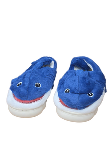 lot 41286 image: Youth Blue Shark Plush Slippers -Size 36-37