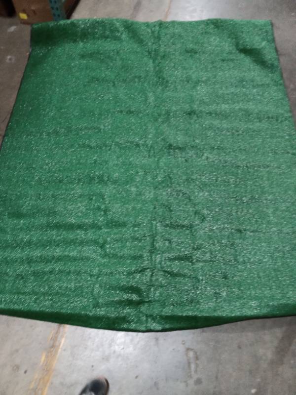 lot 35518 image: Green Artificial Turf Grass Carpet 70 x 93
