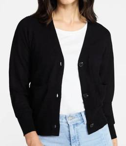 lot 41334 image: Time and Tru Womens V-Neck Cardigan Sweater, Lightweight, Size Medium 8-10