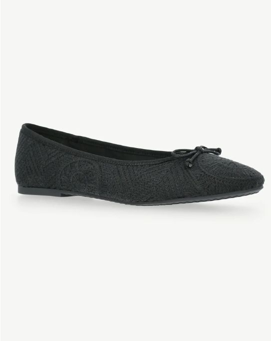 lot 33968 image: No Boundaries Womens Boho Ballet Flat Size 9.5