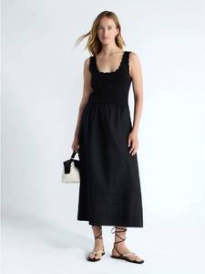 lot 41449 image: Free Assembly Womens and Womens Plus U-Neck Mixy Dress, Size 4-6
