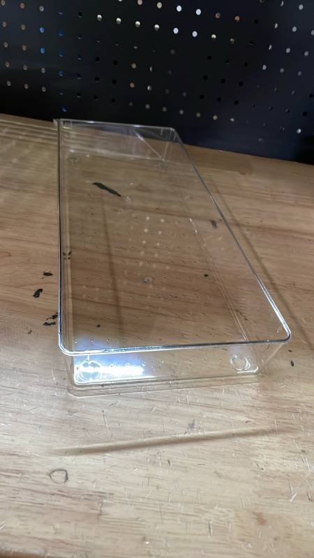 lot 19990 image: Clear Acrylic Display Holder (4 Pack) 15x6
