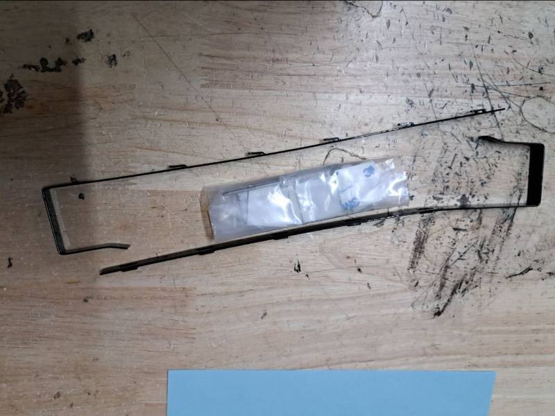 lot 4393 image: Black Metal Hardware