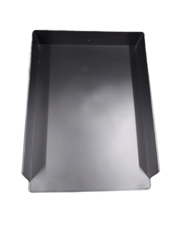 lot 6330 image: Commercial plastic Shelfs Color Black set of nine