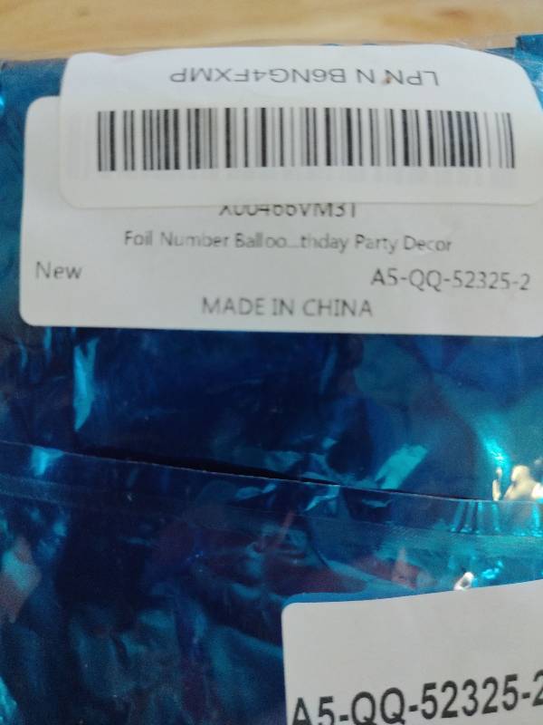 lot 2445 image: Foil Number Balloon Birthday Party Decoration Set