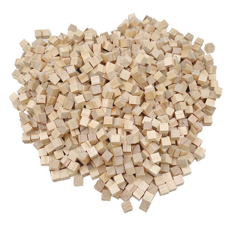lot 10162 image: Unfinished Wooden Blocks 1cm, Pack of 500 Small Wood Cubes for Crafts and DIY Home Decor