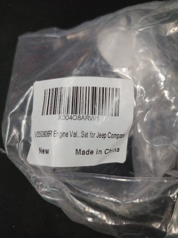 lot 6350 image: Engine Valve Cover Gasket Set for Jeep Compass