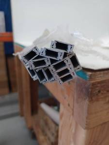 lot 13122 image: Aluminum Extrusion Profile Kit 39IN UNIV MINI, Unknown Amount