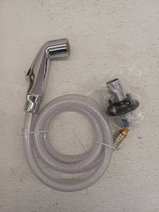 lot 13188 image: Kitchen Sidespray And Hose