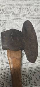 lot 105 image: Broad Axe Large Hewing Timber Framing Axe 28 x 10 x 3