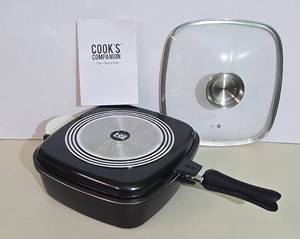 lot 147 image: Cooks Companion Flip Around Pan with Lid, Black, NEW Flip Pan 3.5QT Cast Alum Nonstick w Lid