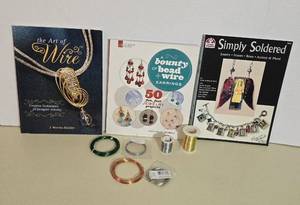 lot 181 image: Jewelry Making Books and Wire Crafting Supplies Kit