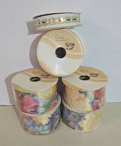 lot 186 image: Lot of Lion Brand Ribbon