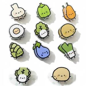 lot 29588 image: 9 PCS Cute Chip Clips Food Bag Clip Set, Vegetable Shaped Bag Clips Funny Kitchen Snack Bag Sealer, Acrylic Chip Clip for Airtight Seal Food Storage - Retail $10