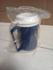 lot 29689 image: Blue Insulated Mug with Lid and Tumbler - Retail $8