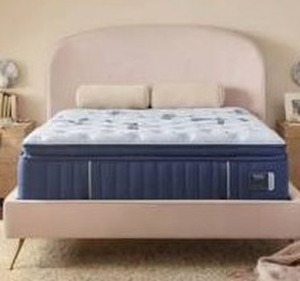 lot 5 image: Stearns & Foster Estate 15 Plush Euro Pillow Top Mattress,  King - Retail $3,199