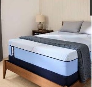 lot 6 image: Sealy Posturepedic Plus Ellie Lane Hybrid Medium Queen Mattress,  13 Inch - Retail $1,349