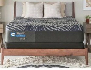lot 13 image: Sealy Albany Posturepedic Plus Medium Hybrid King Mattress, 13 Inch - Retail $2,299