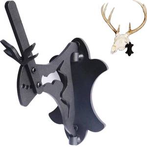 lot 20347 image: Mount Skull Hanger European Mount Bone Bracket Trophy Mounts for Hanging Deer, Aoudad, Bear, Buffalo, Pronghorn, Alligator Skulls, Mule Antelope Coyote and Game Animals (Black 1 Pack)